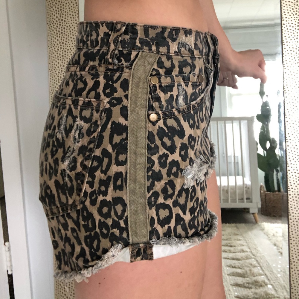 Vintage Havana leopard shorts